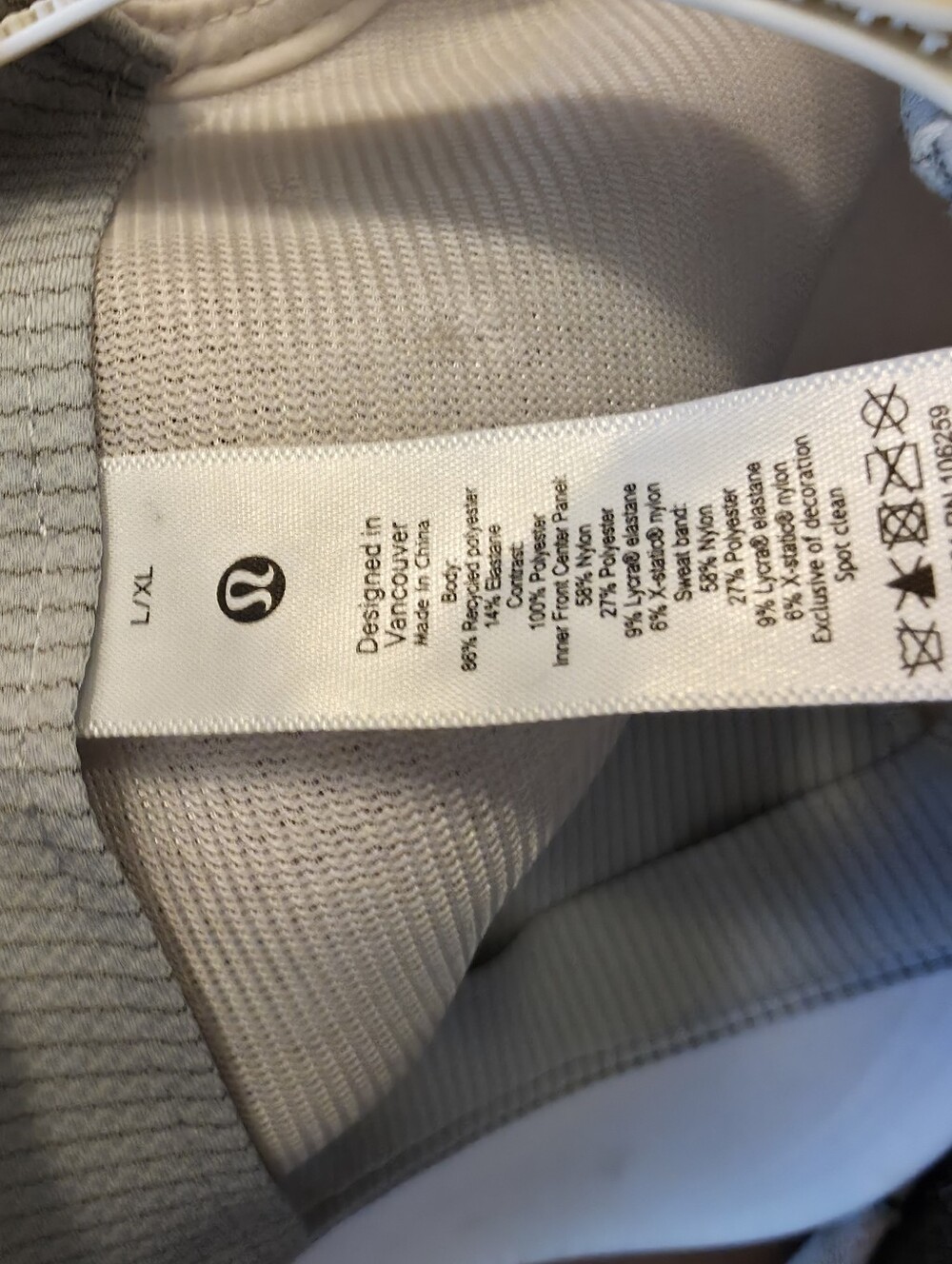Lululemon - Picture 4 of 4